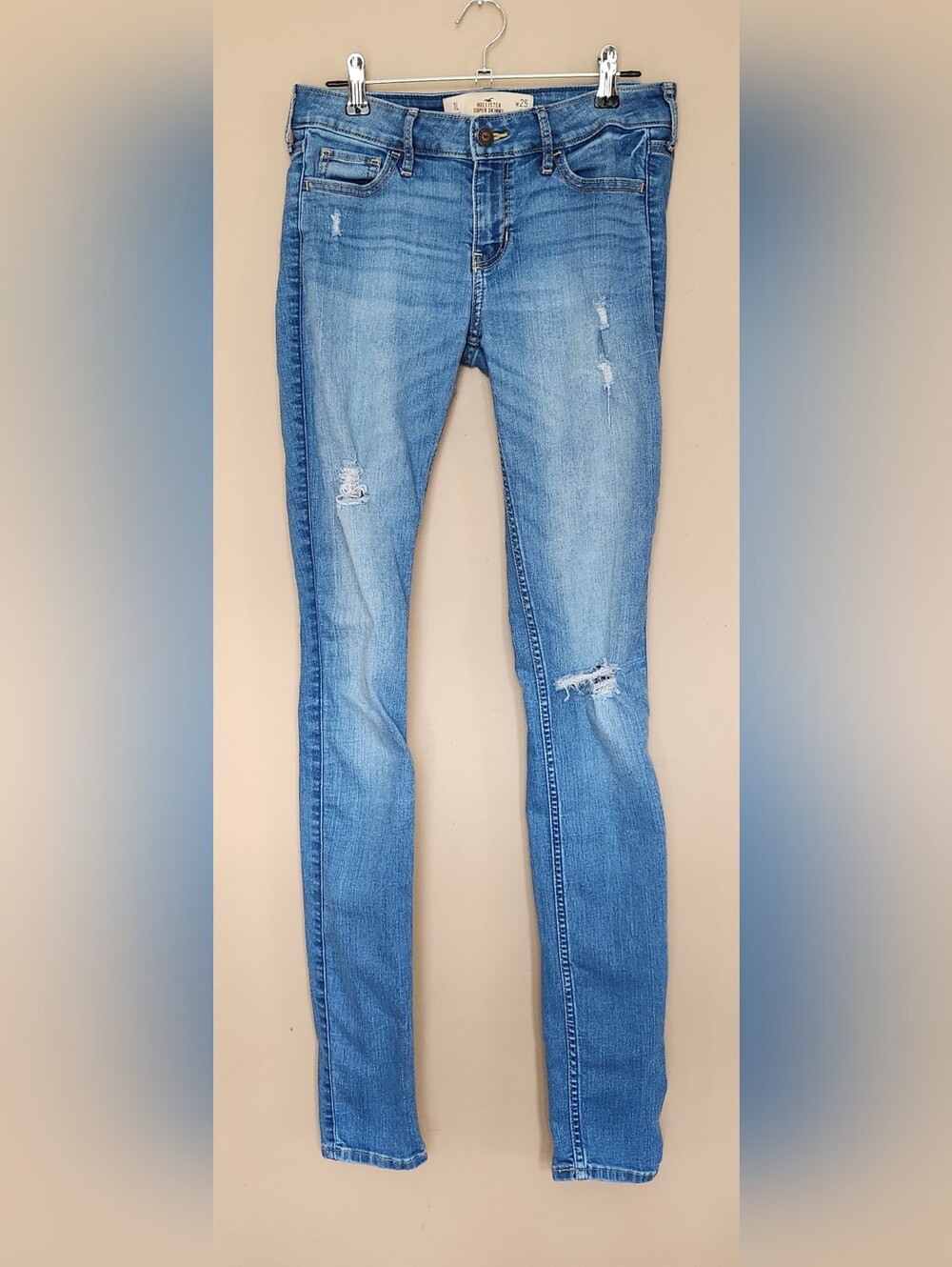 Hollister Womens Jeans Size 1R W25 L33 (28x31.5) Distressed Skinny Medium Wash